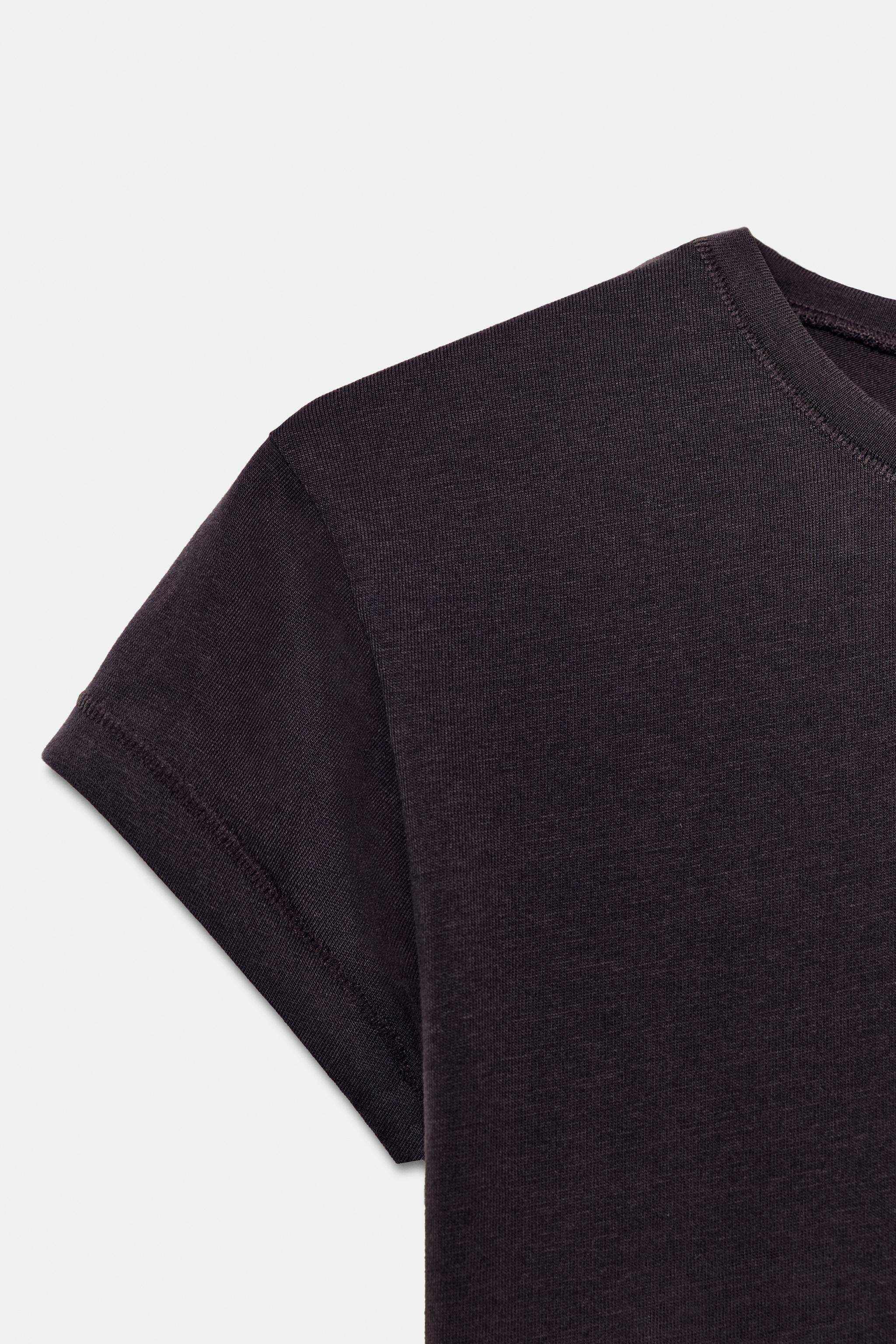 SLIM FIT SHORT SLEEVE T-SHIRT